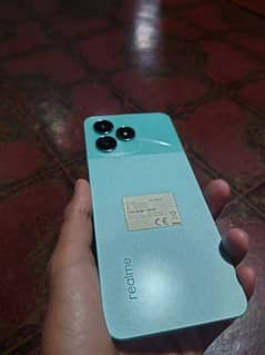 realme