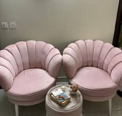 Brand new designer modern pair of chairs with table
