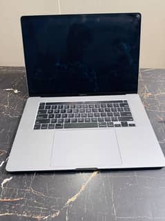Macbook Pro 2019 16" 32 GB, 1 TB