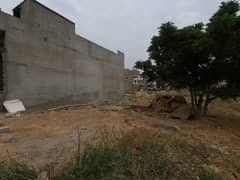 CHANCE DEAL CORNER PLOTS AVAILABLE FOR AT NORTH TOWN RESIDENCY PHASE-01