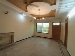 7 marla ground portion for rent at E/11 near to markez at ideal location