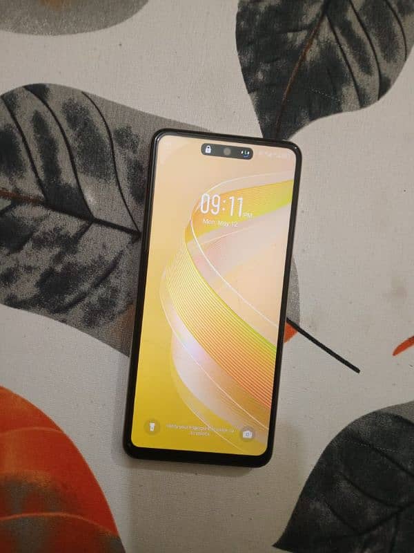 Infinix Smart 8 Plus 4/64 Good Condition koi Fault nahi hai Set box 3