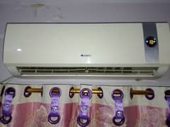 Gree A/C 1 ton 10/10 Condition, powerful cooling, energy efficient