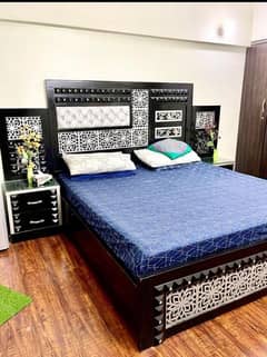 COMPLETE BED SET, DRESSING TABLE, WARDROBE ALMARI