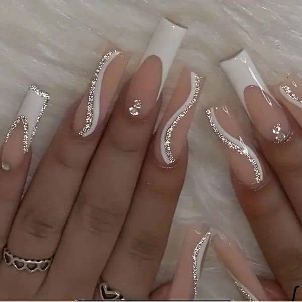 Smooth and even courage stick on artificial nails 24 5