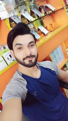 I need job computer shop contact me 03409422908
