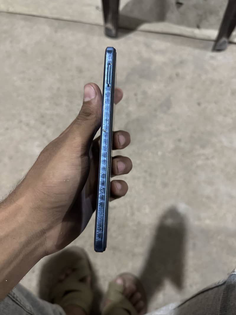 Tecno spark 10c with box charger 2