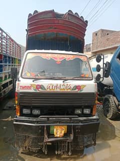 Foji frame Mazda 3000cc 5 nati 12 foot body without documents