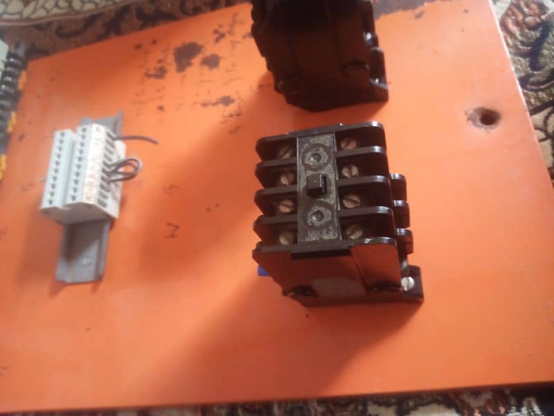 electric dp with six time delay relay contactor ,two way switches 7