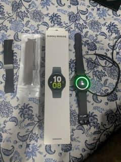Samsung Galaxy watch 5 44 free 2 strap and cover