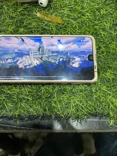 Aquos R2 back break hai gaming phone