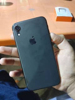 IPHONE XR  64GB JV 84 battery