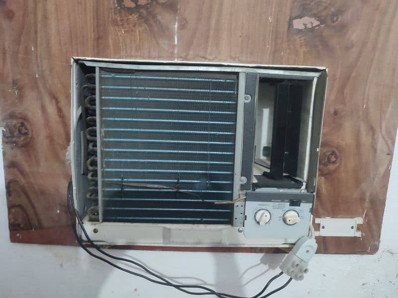 0.75 Ton Window AC For Sale 1