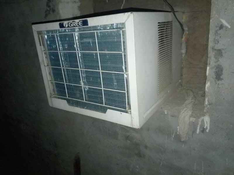 0.75 Ton Window AC For Sale 4