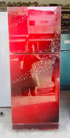 Pel GLASSDOOR Fridge, Only 2 Seasons Used, Full Original & Genuine