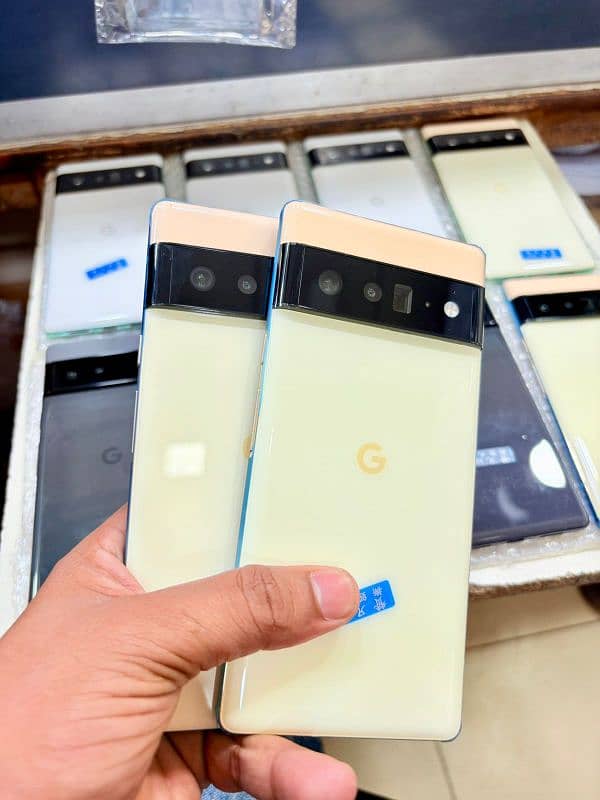 vivo s1 8/256 10/10 box with charger and more different models 6