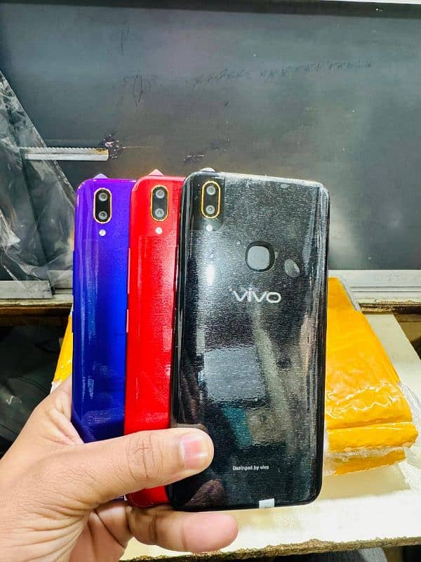 vivo s1 8/256 10/10 box with charger and more different models 7