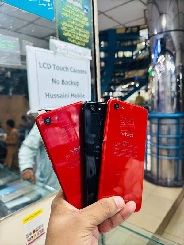 vivo s1 8/256 10/10 box with charger and more different models 12
