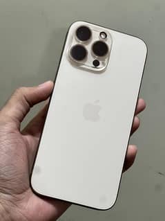 Apple iPhone 16 Pro Max