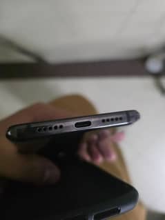One plus 7 contact in description