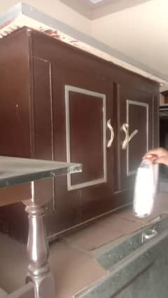 urgent sale showcase or saf almi