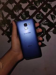 SAMSUNG J6