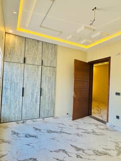 5 Marla Beautiful House For Sale In Park View City