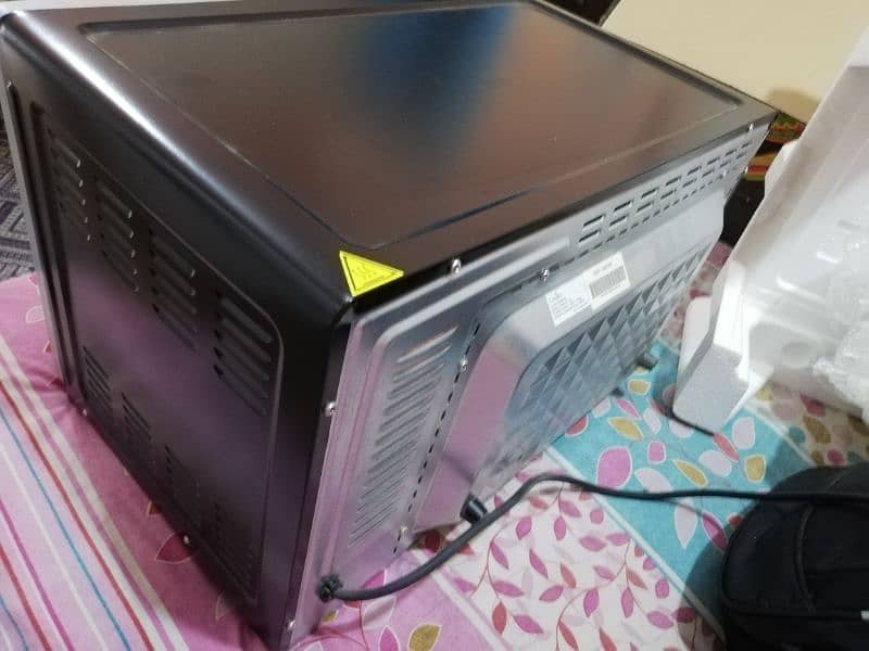 Enviro micro wave  oven pizza toaster new box packed four time used 3