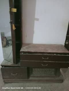 dressing table
