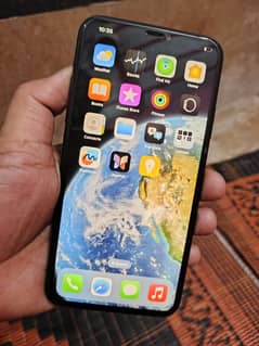 Iphone 11 pro max lush condition PTA approved no any fault