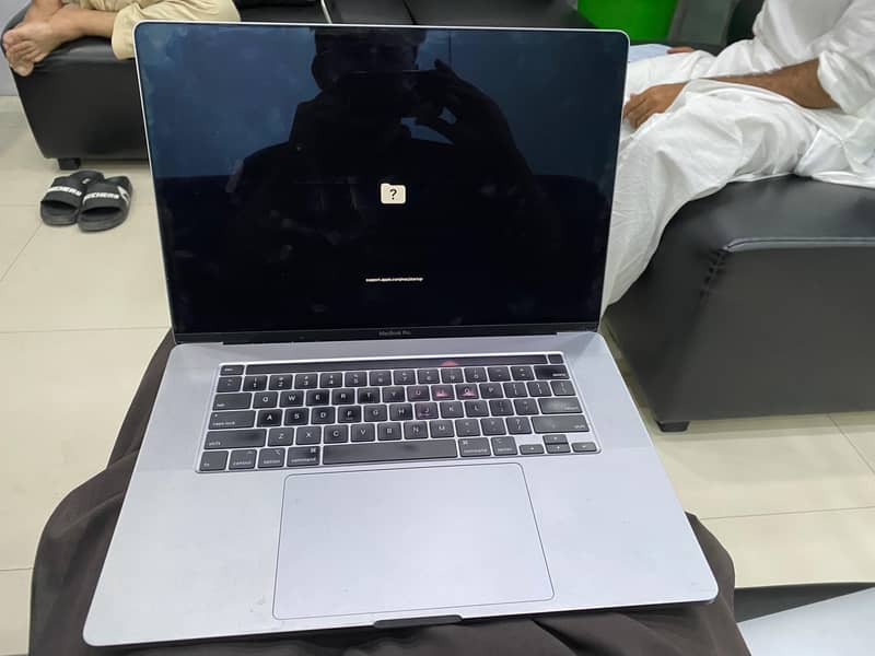 MacBook Pro 2015 15.5 inches(MacBook 2012…2013…2018…2019 3