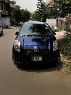 TOYOTA VITZ B Intelligent package 1.0