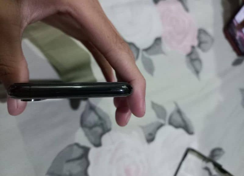 iPhone xs  factory unlock panel change scom working 2