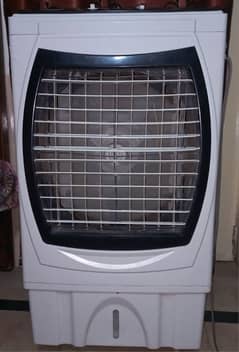 am selling room cooler