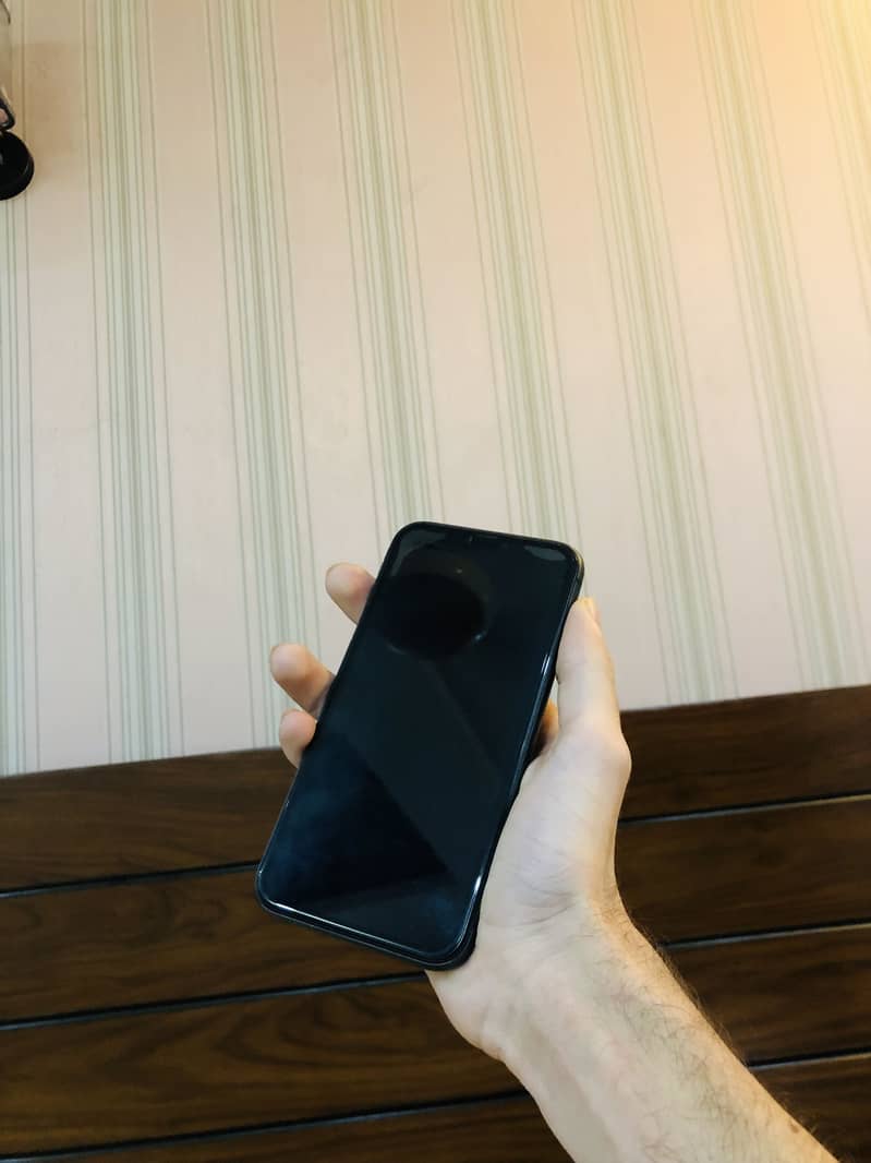 iPhone 11 (non PTA) factory unlock 1