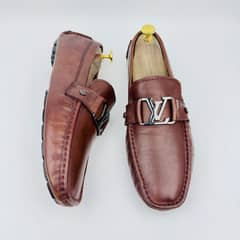 LV,GUCCI,SALVATORE FERRAGAMO,LORO PIANA,FENDI,PRADA,BURBERRY,BALLY,TOD