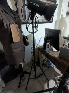 tripod stand  light or camera stand