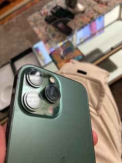 [03336645704]
