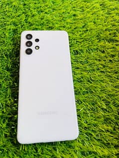 SAMSUNG A32 white colour  Condition 10/8  6+128