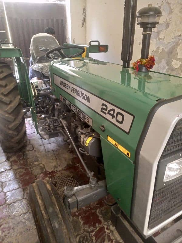 Massey Ferguson 240 3