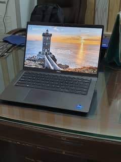 11th Generation core i7 Dell 7420
