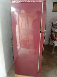 National company Jumbo Size Refrigerator condition 9/10
