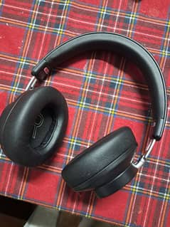Bloody MH 390 Headphones like new (with box)
