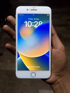 I phone 8 plus 03/70/27/62/07/4