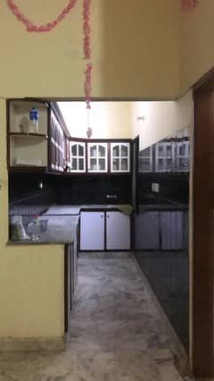 Upper Portion For rent In The Perfect Location Of Gulshan-e-Iqbal - Block 3