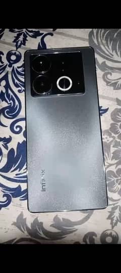 Infinix NOTE 40
