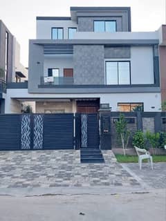 Double Storey 10 Marla House Available In Central Park - Block F For sale