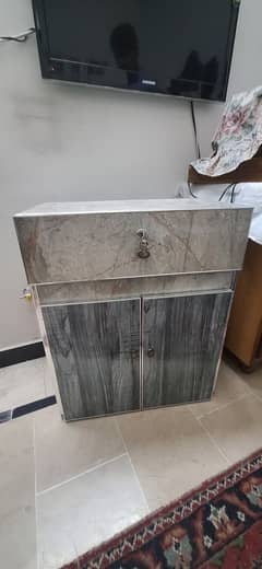 Mini cabinet