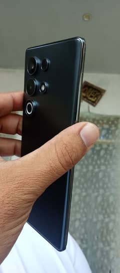 Itell s25 ultra 8+8 128