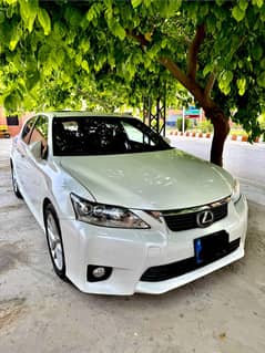 Lexus CT200h 2014